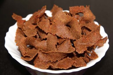 nachni chips recipe image in a bowl