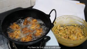 kanda bhaji recipe instruction 11