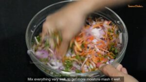 kanda bhaji recipe instruction 3